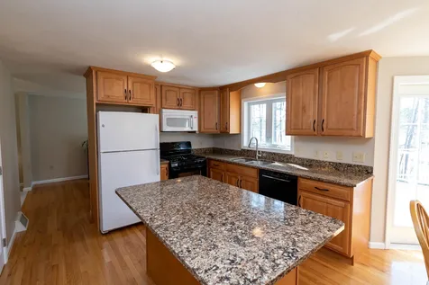 21 Dunbarton Drive Merrimack NH 03054