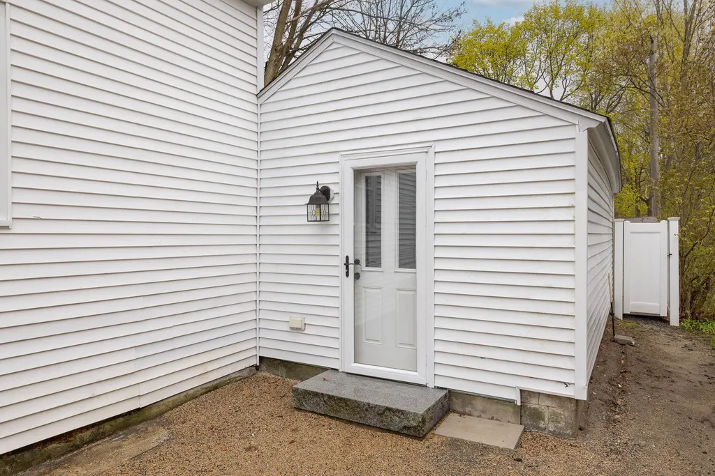 114 Front Street Exeter NH 03833