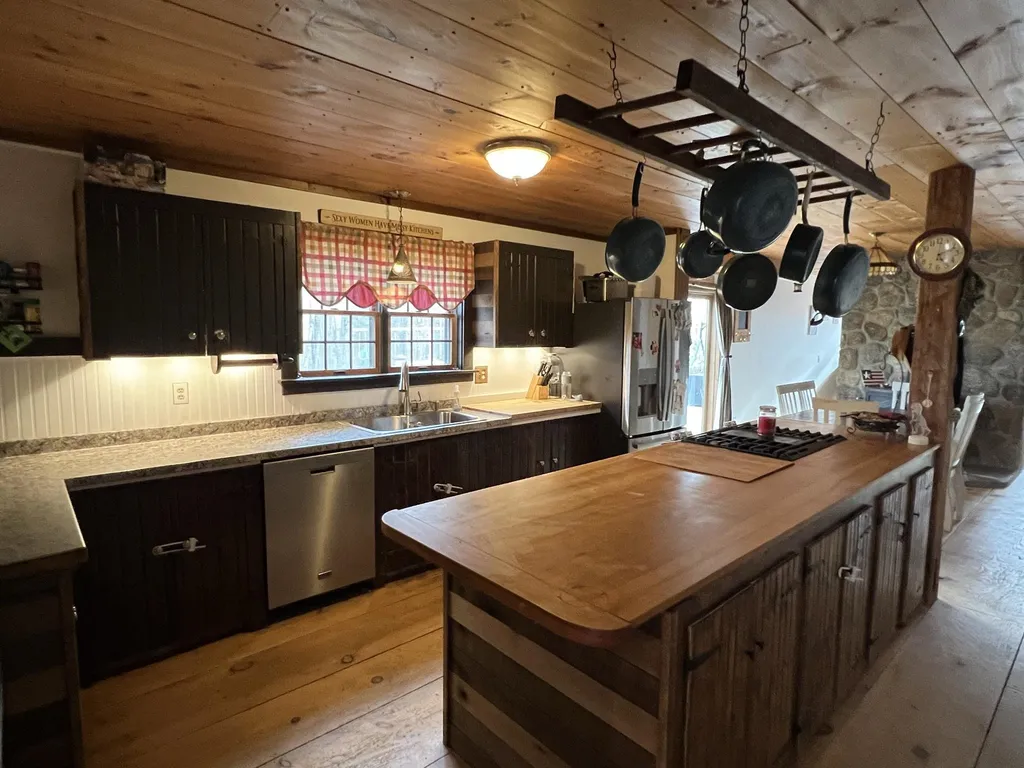 52 Oak Ledge View Road Lempster NH 03605