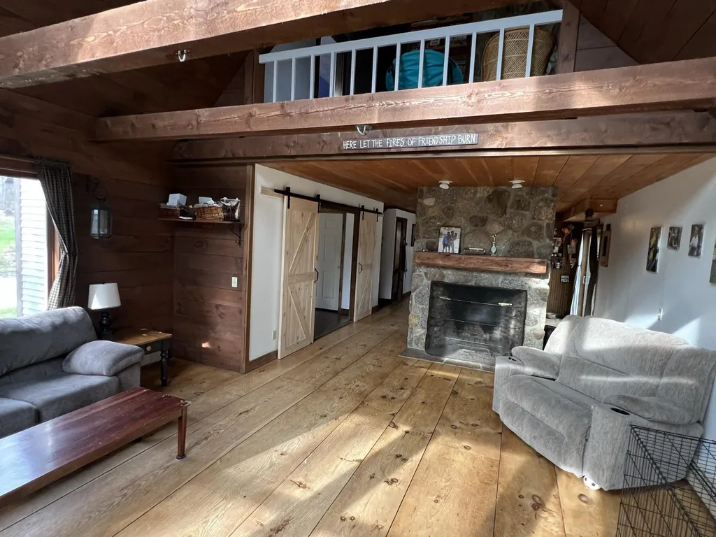 52 Oak Ledge View Road Lempster NH 03605