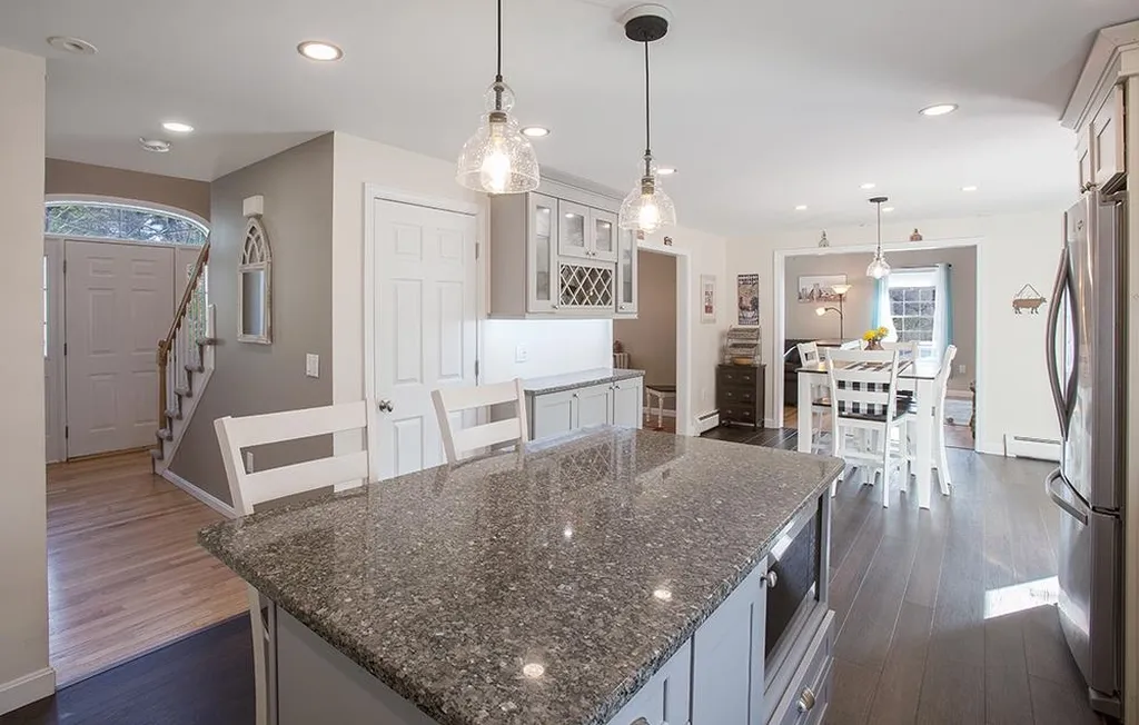 9 Wiley Hill Road Londonderry NH 03053