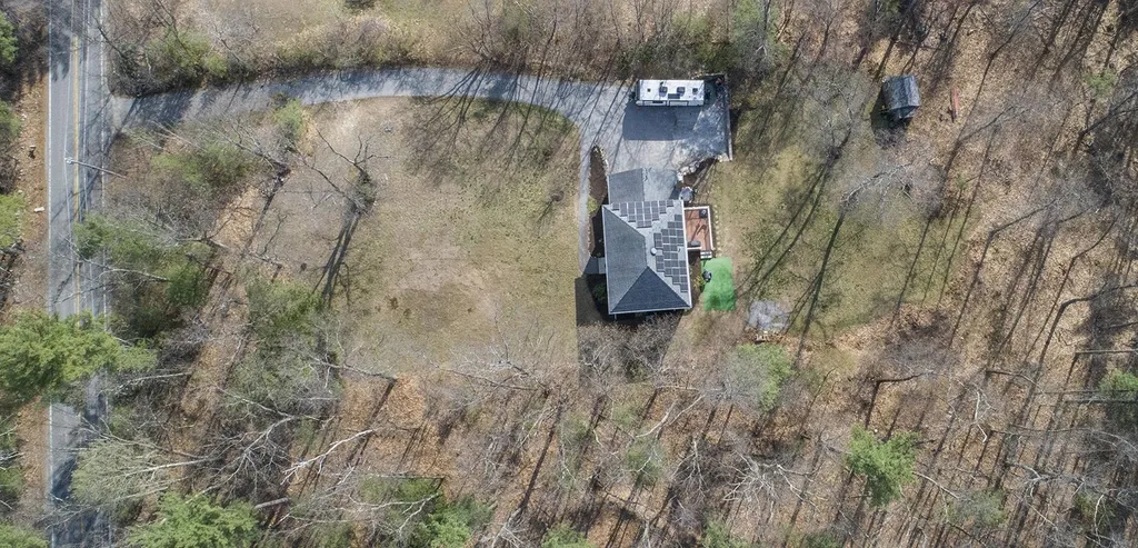 9 Wiley Hill Road Londonderry NH 03053