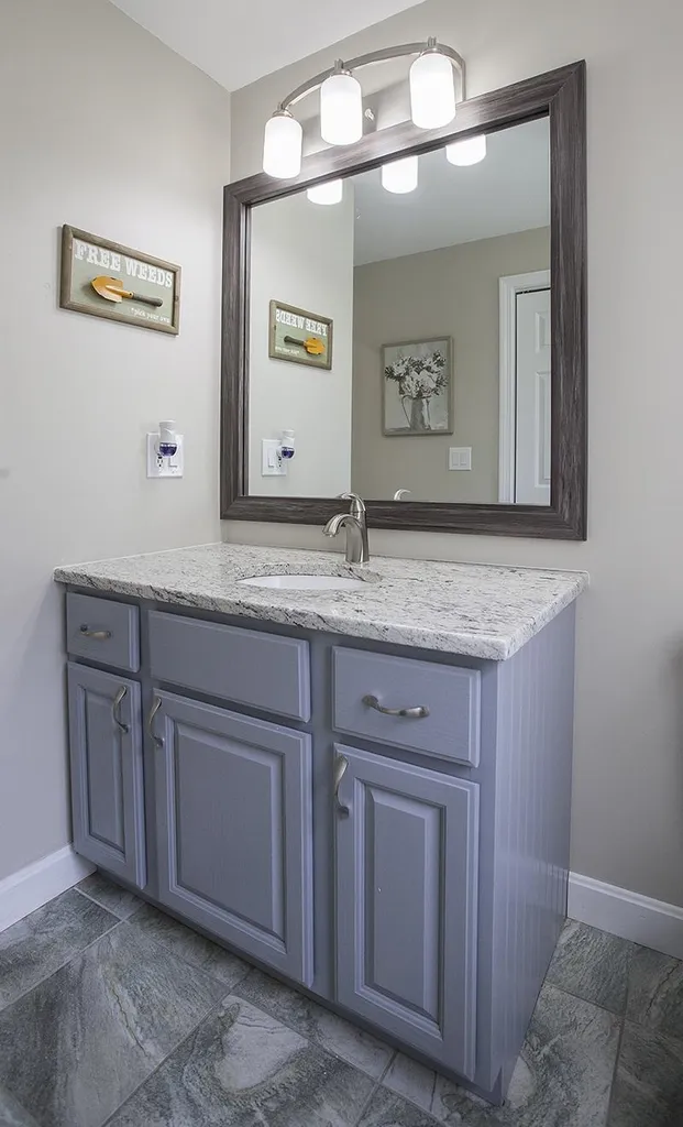 9 Wiley Hill Road Londonderry NH 03053