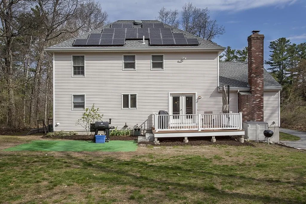 9 Wiley Hill Road Londonderry NH 03053