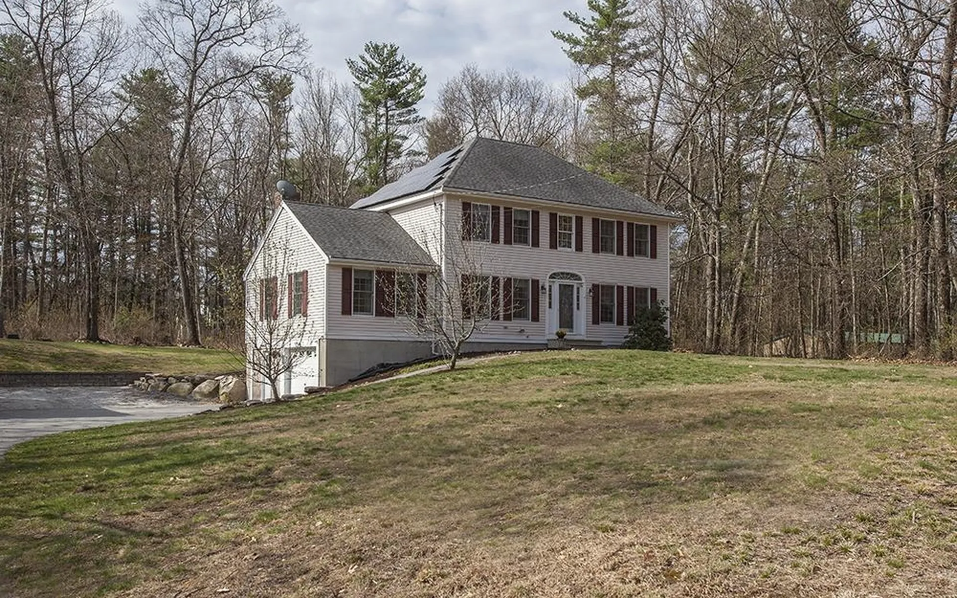 9 Wiley Hill Road Londonderry NH 03053