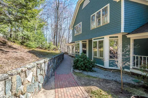 28-1 Falls Lane Jackson NH 03846