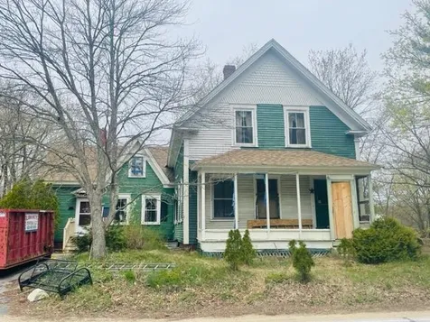 23 Old Manchester Road Raymond NH 03077