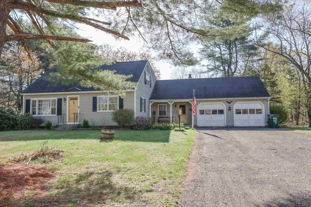 12 Maple Knoll Drive Hollis NH 03049