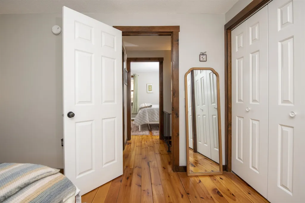 574 Willard Road Hartford VT 05059
