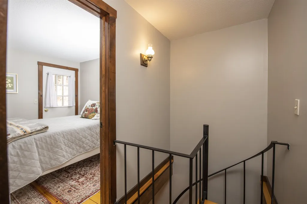 574 Willard Road Hartford VT 05059