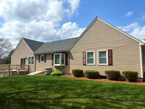 2 Pinehurst Street Hudson NH 03051
