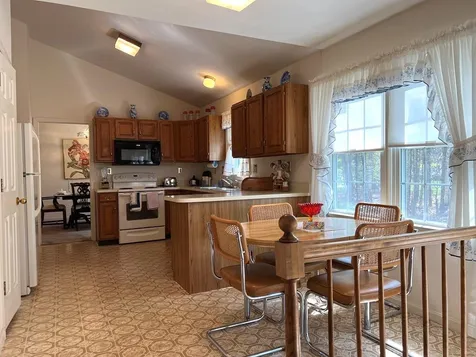 2 Pinehurst Street Hudson NH 03051