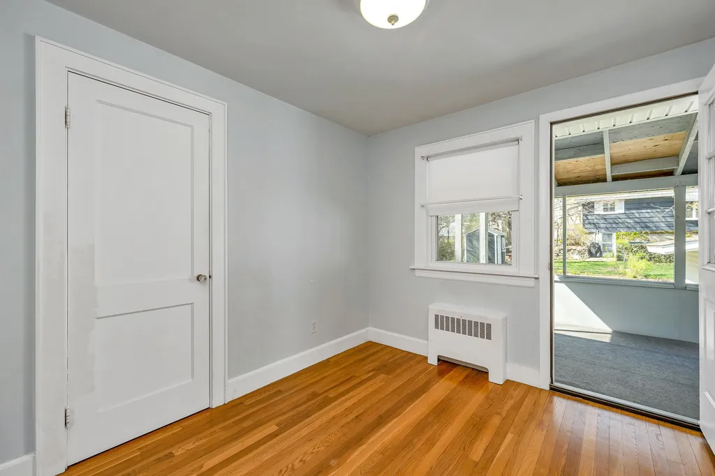 44 Lamonte Street Manchester NH 03104