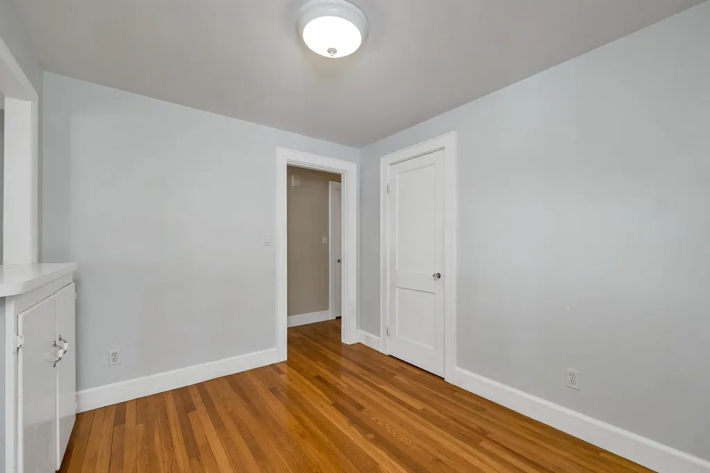 44 Lamonte Street Manchester NH 03104