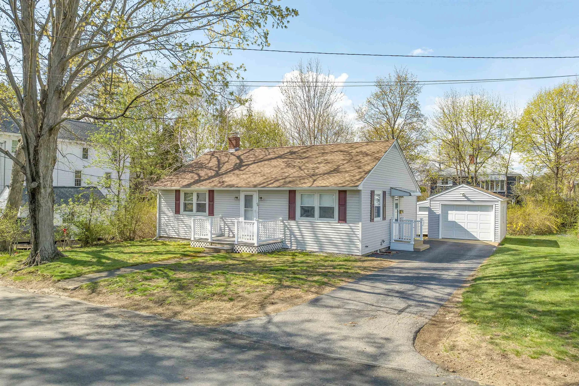 44 Lamonte Street Manchester NH 03104