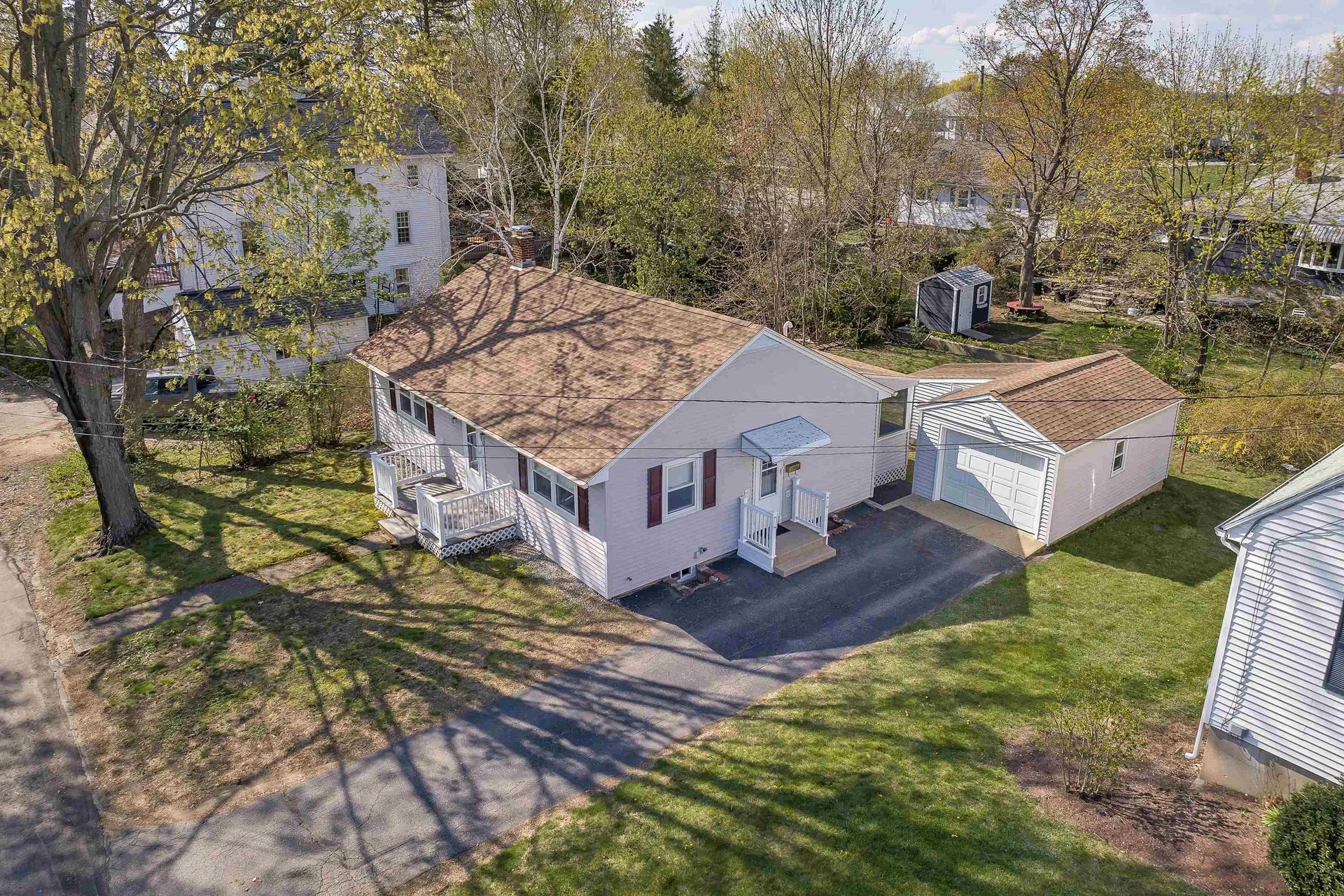 44 Lamonte Street Manchester NH 03104
