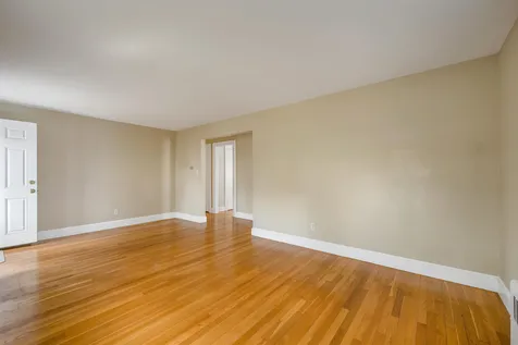 44 Lamonte Street Manchester NH 03104