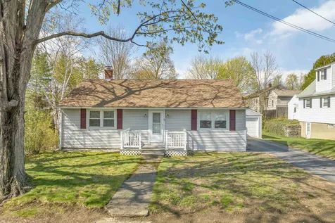 44 Lamonte Street Manchester NH 03104