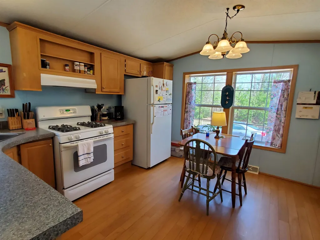 20 Follansbee Road Canaan NH 03741