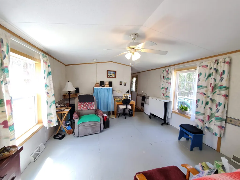 20 Follansbee Road Canaan NH 03741