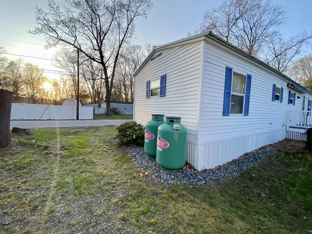 23 Princess Drive Salem NH 03079-3757