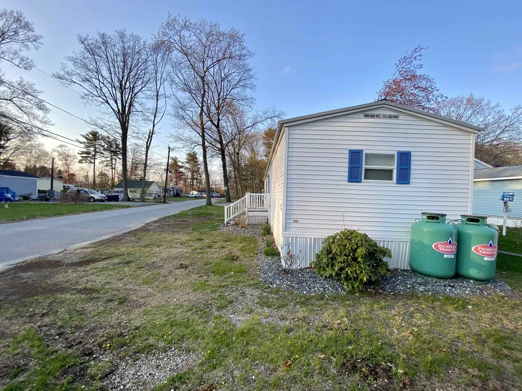 23 Princess Drive Salem NH 03079-3757