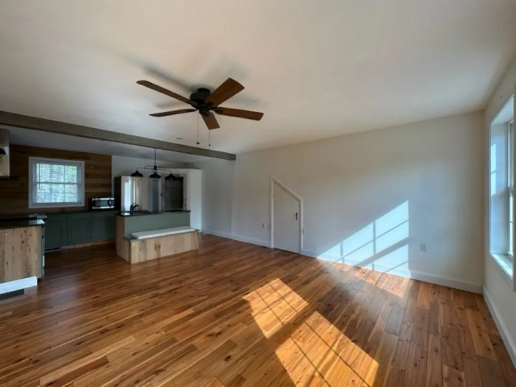 20 Bradford Circle Hillsborough NH 03244