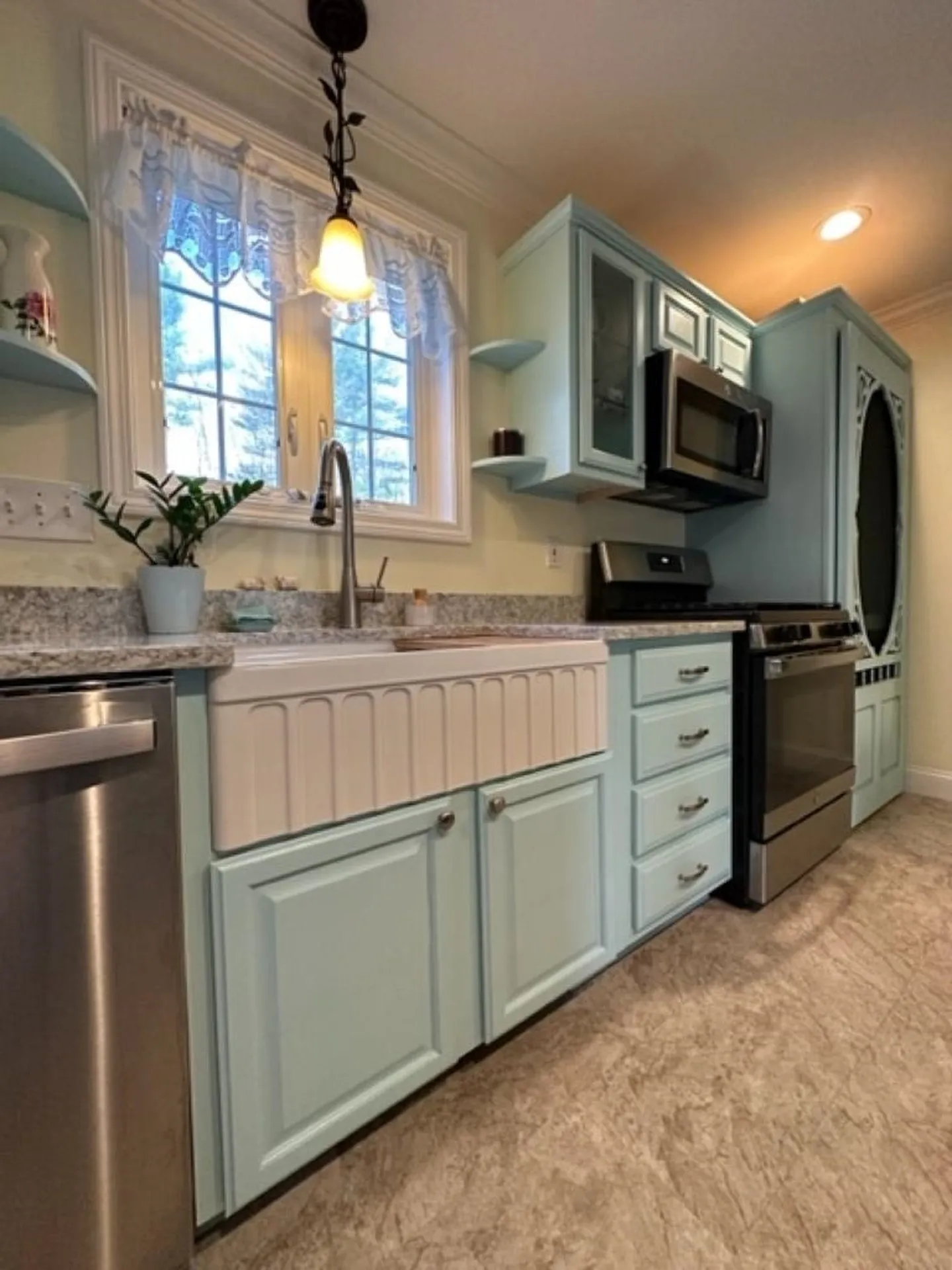 20 Bradford Circle Hillsborough NH 03244