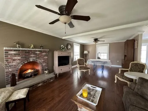 20 Bradford Circle Hillsborough NH 03244