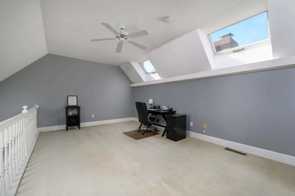 579 Sagamore Avenue Portsmouth NH 03801