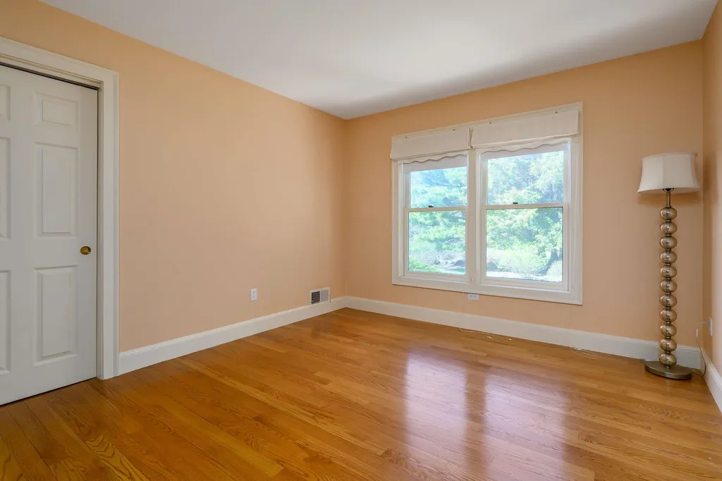 579 Sagamore Avenue Portsmouth NH 03801