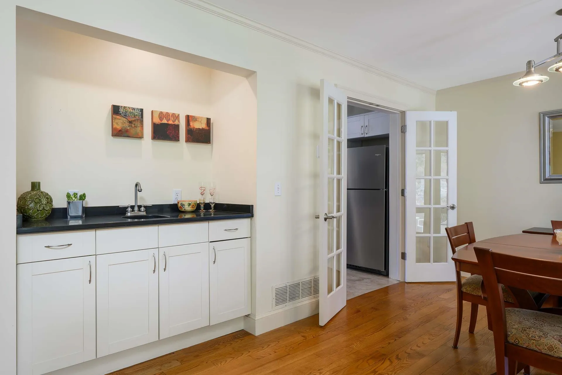 579 Sagamore Avenue Portsmouth NH 03801