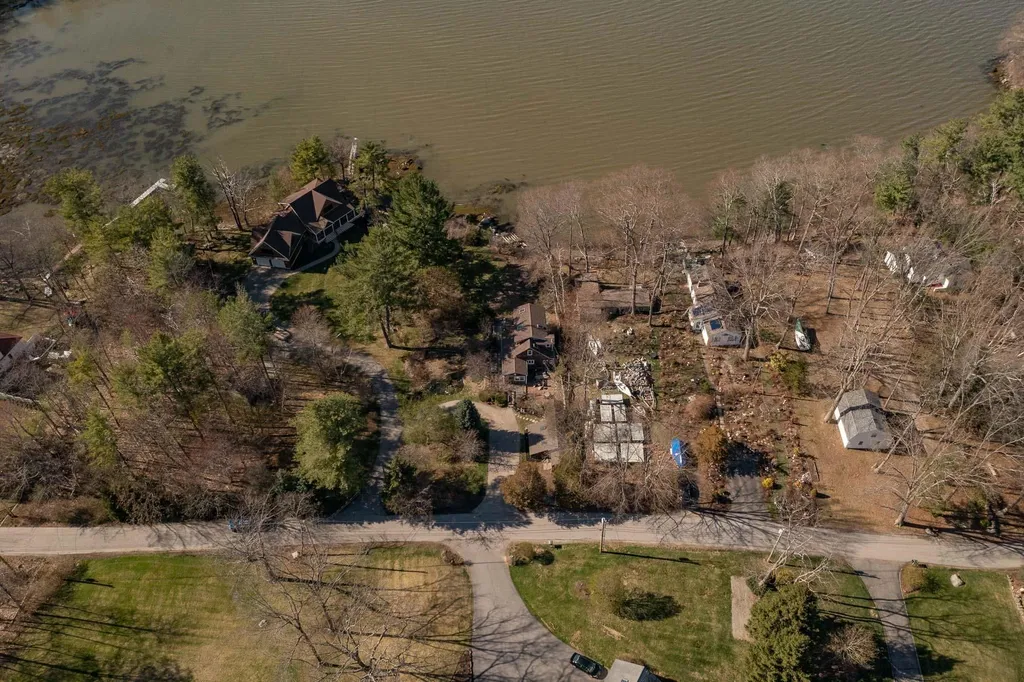 36 Waters Edge Drive Greenland NH 03840