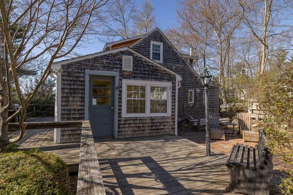36 Waters Edge Drive Greenland NH 03840