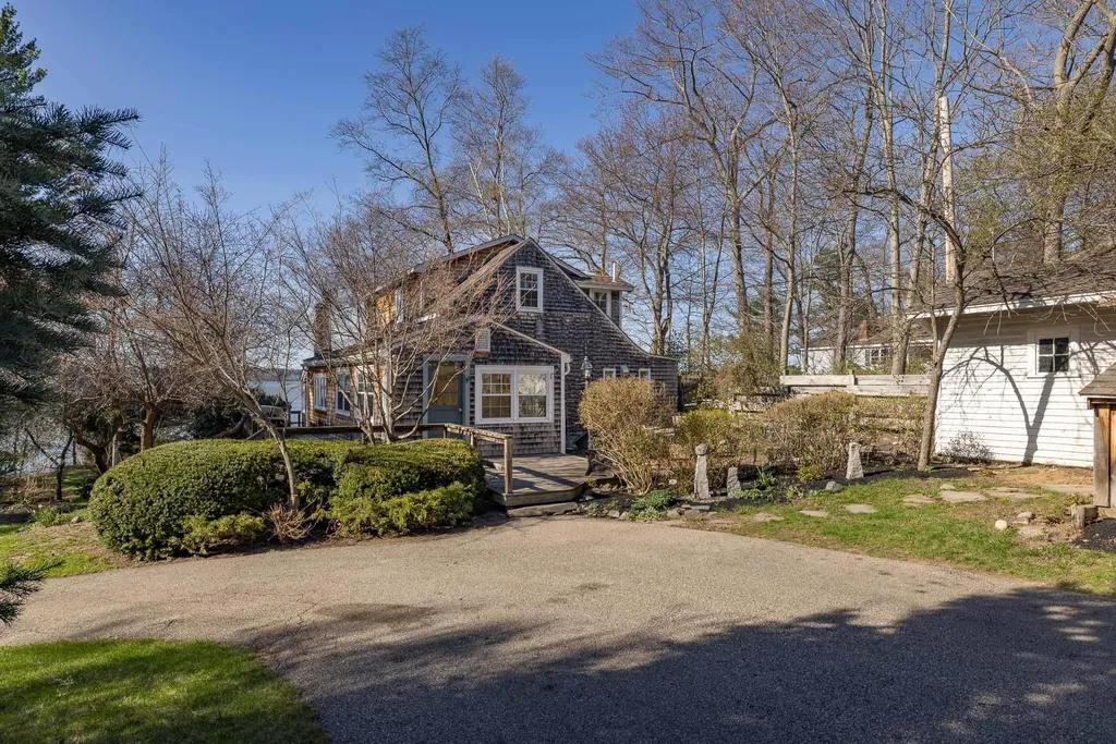 36 Waters Edge Drive Greenland NH 03840