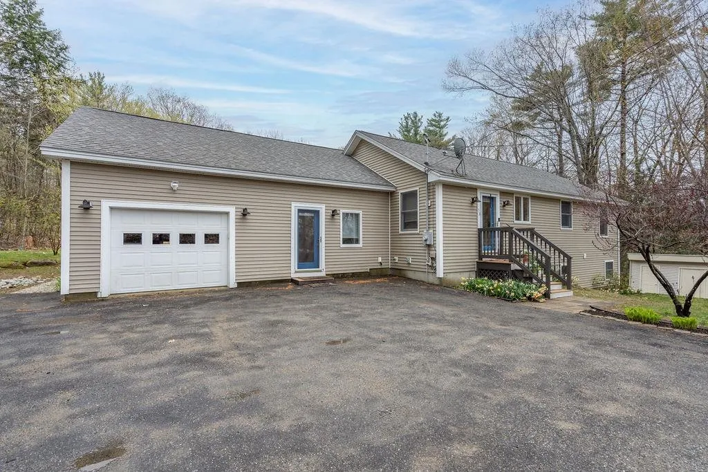 38 Lake View Drive Strafford NH 03884
