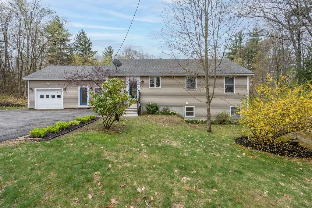 38 Lake View Drive Strafford NH 03884