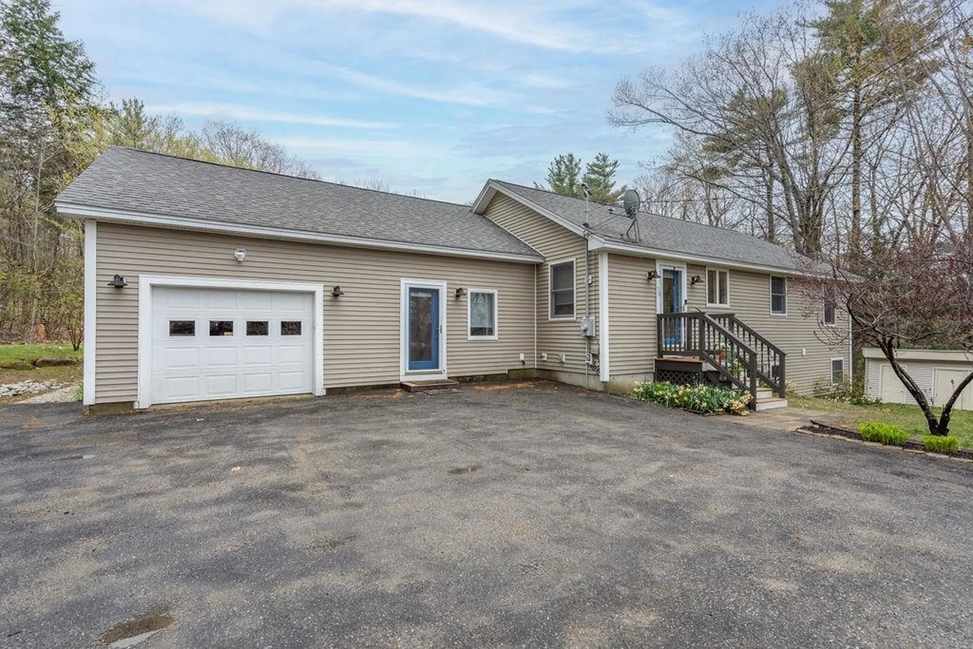 38 Lake View Drive Strafford NH 03884