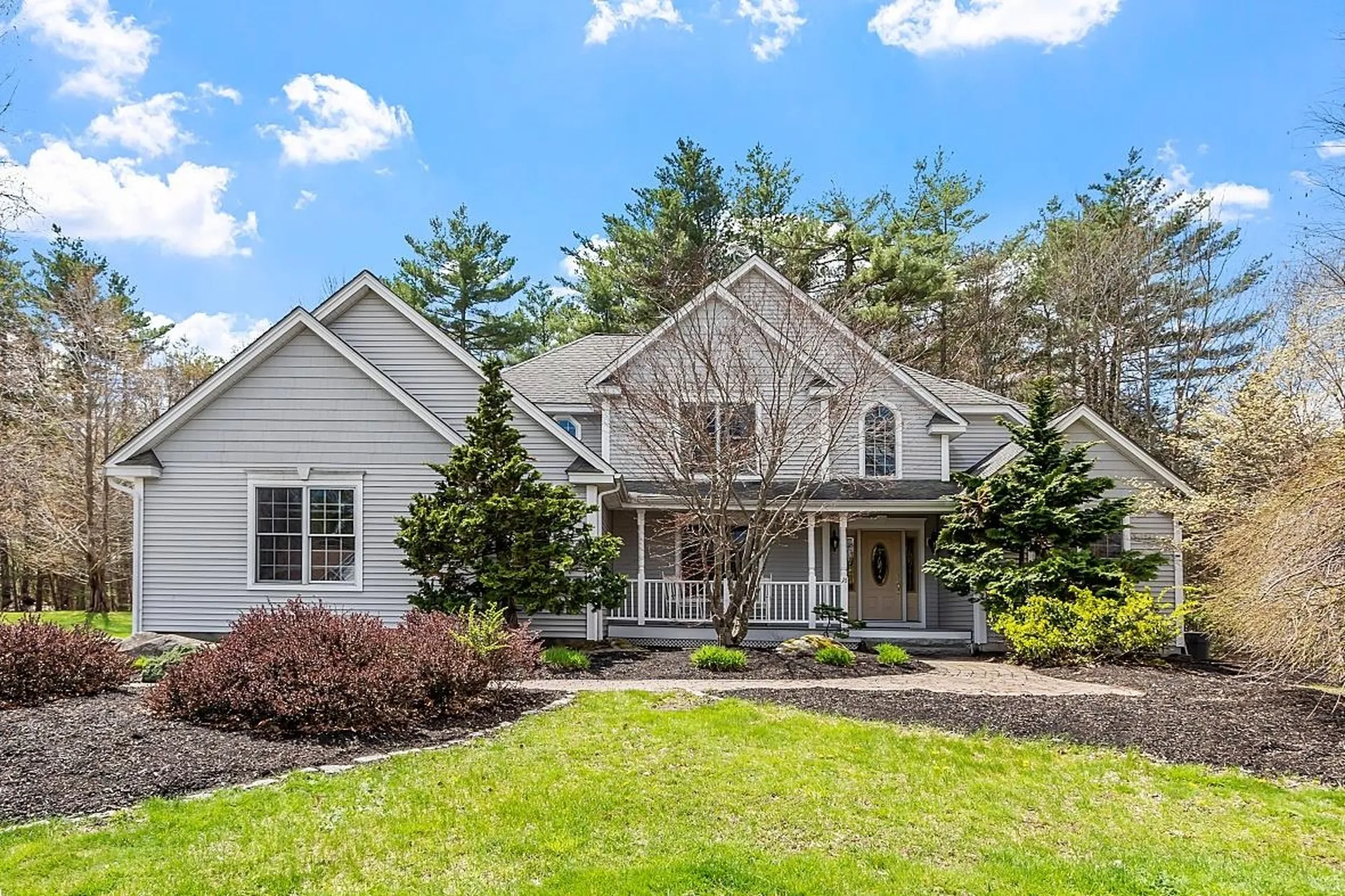 16 Candlestick Lane Sandown NH 03873