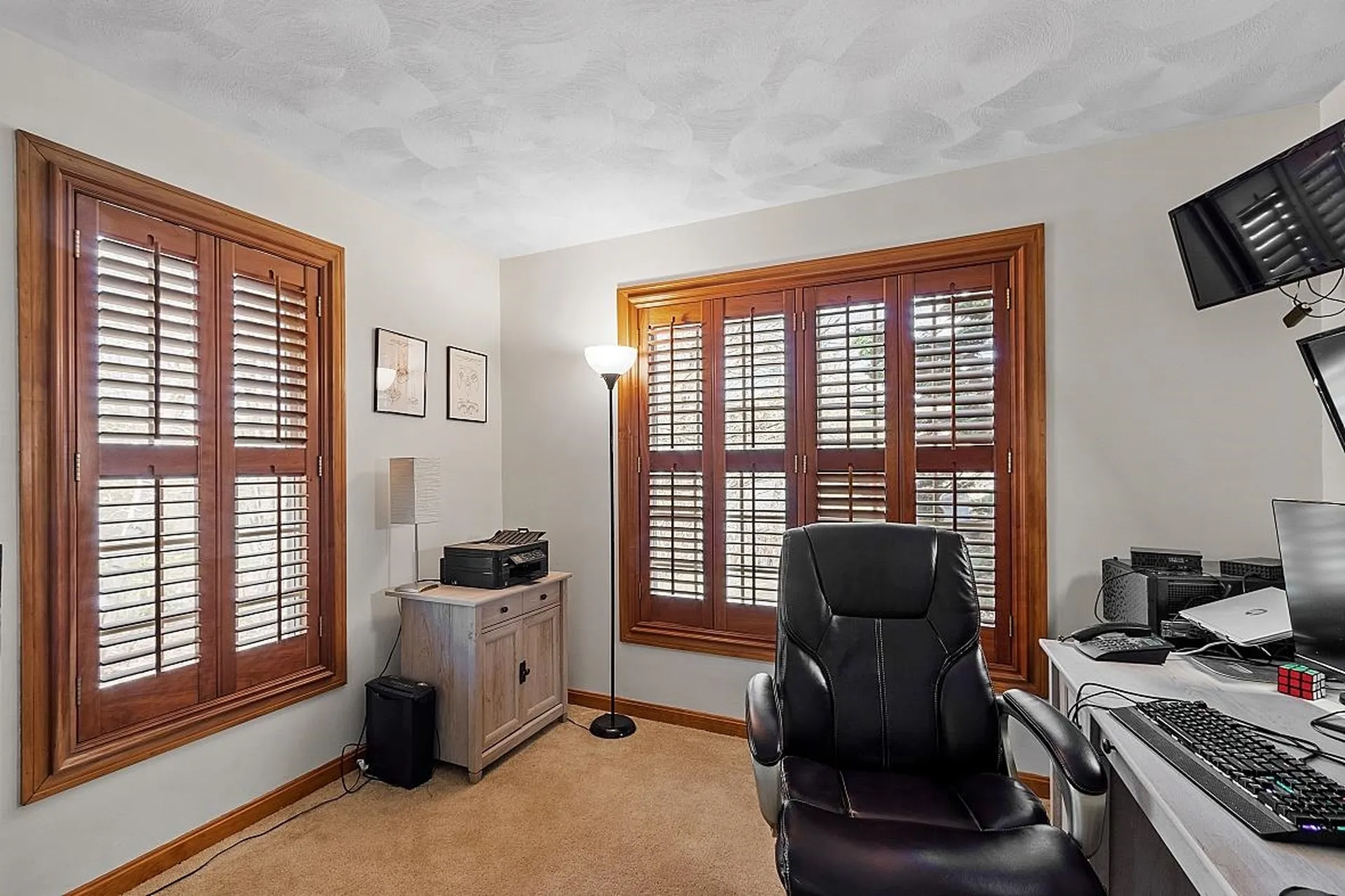 16 Candlestick Lane Sandown NH 03873