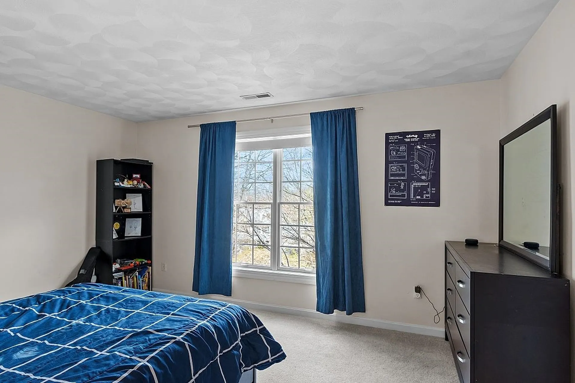 16 Candlestick Lane Sandown NH 03873