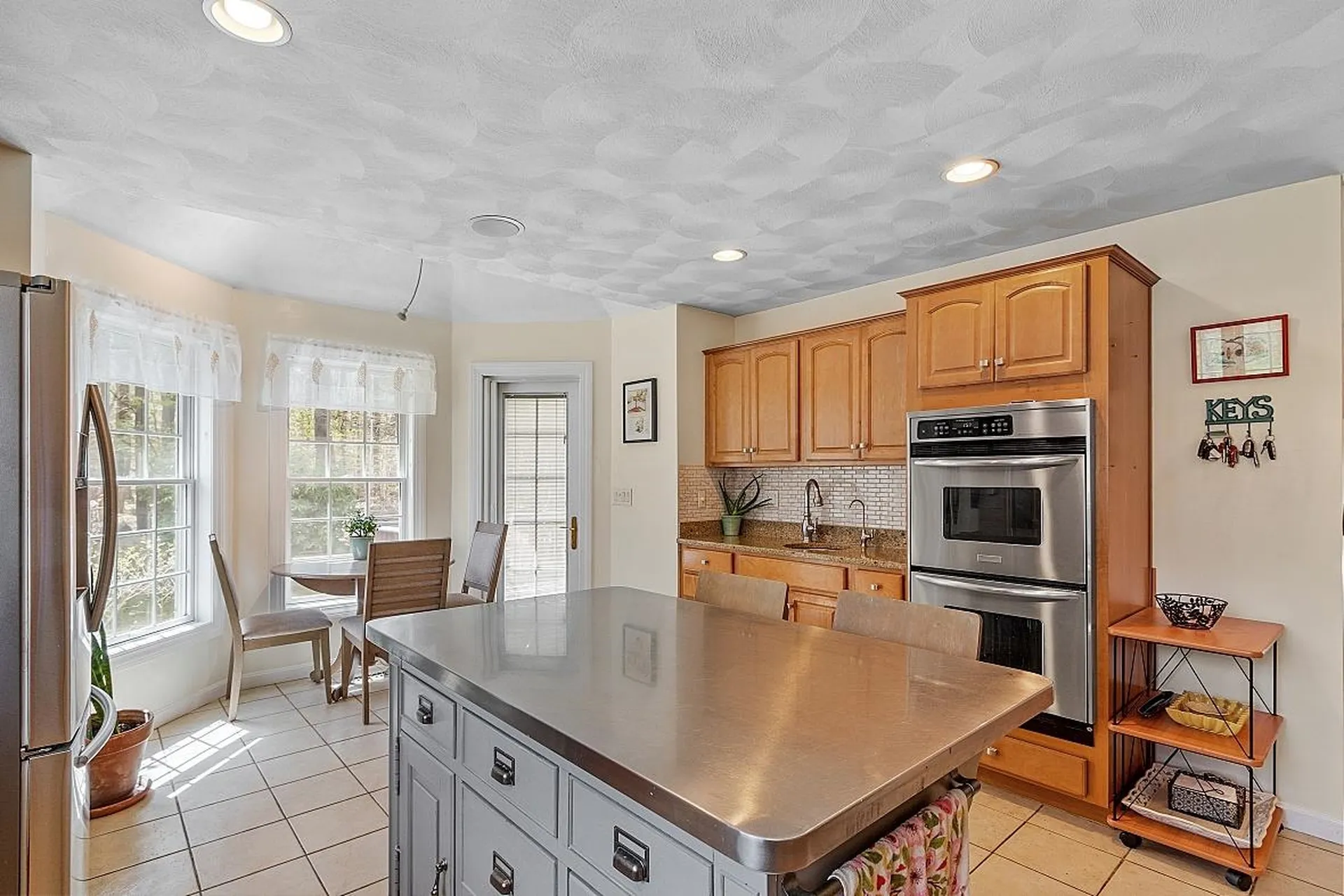 16 Candlestick Lane Sandown NH 03873