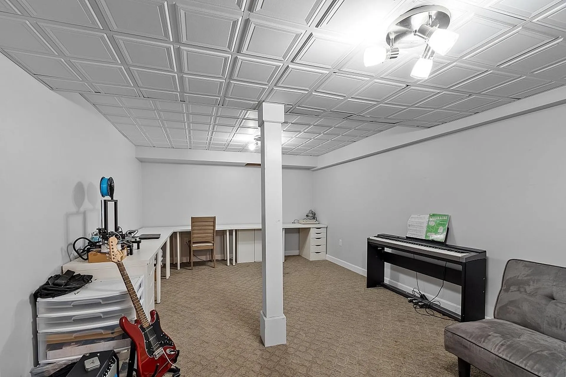 16 Candlestick Lane Sandown NH 03873