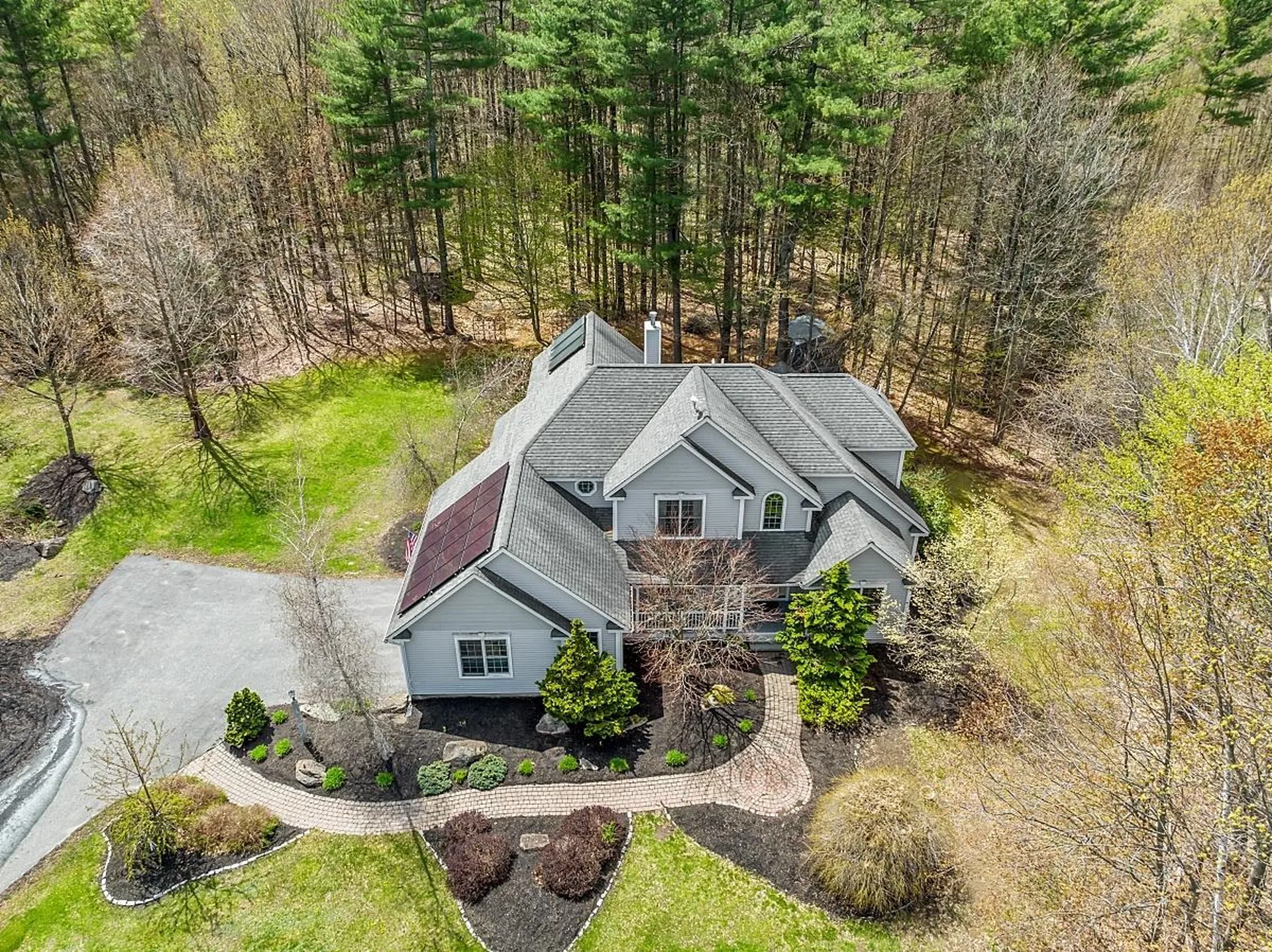 16 Candlestick Lane Sandown NH 03873