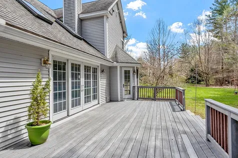 16 Candlestick Lane Sandown NH 03873