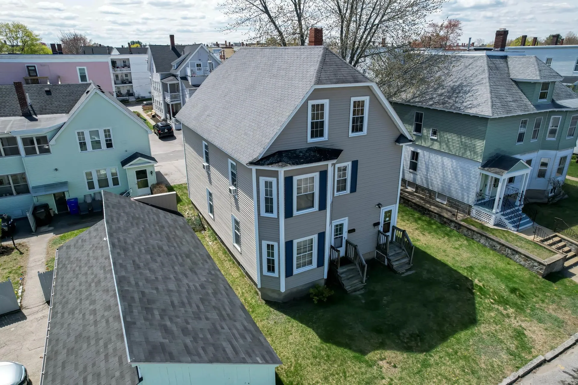 10 Quirin Street Manchester NH 03102
