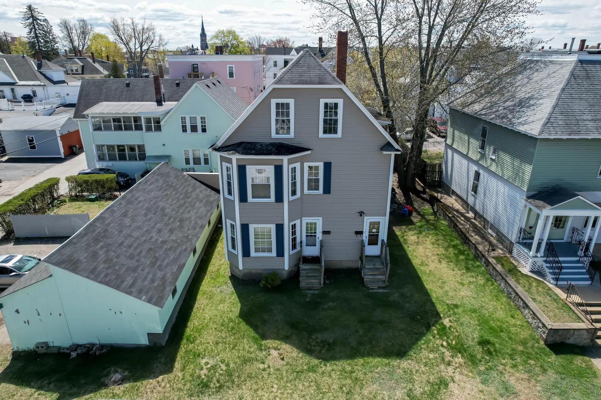 10 Quirin Street Manchester NH 03102