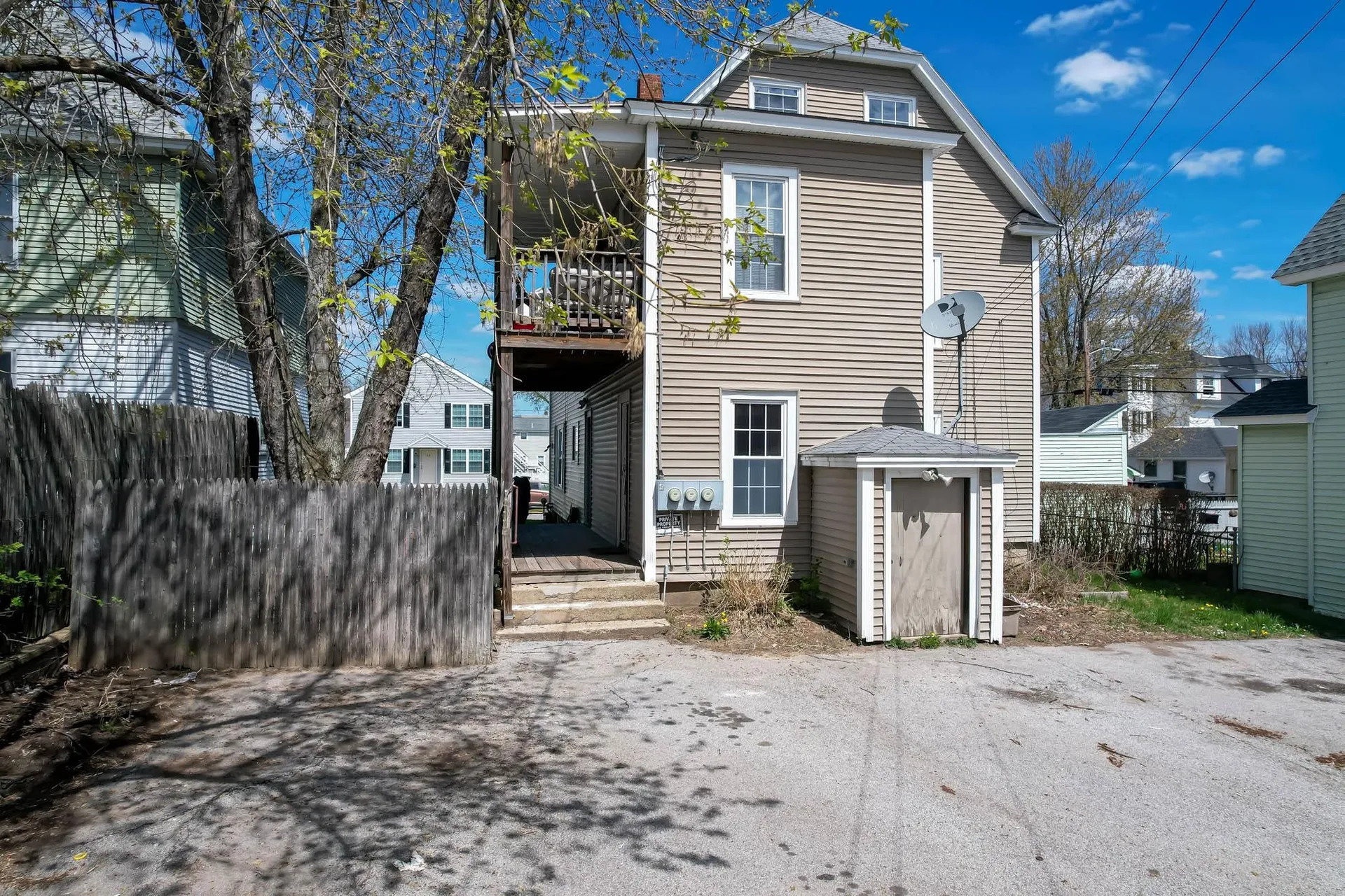 10 Quirin Street Manchester NH 03102