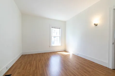 10 Quirin Street Manchester NH 03102