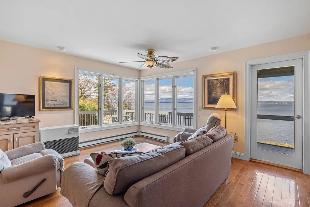 2696 Lake Shore Road Gilford NH 03249